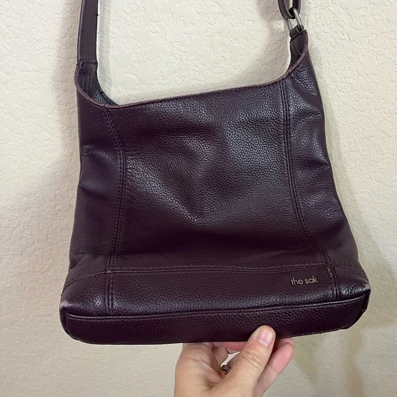 The Sak De Young Crossbody in Leather, Aubergine lightly used with light wear - Picture 6 of 11